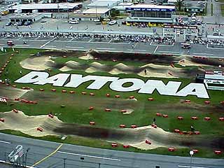 DAYTONA �̕������f����