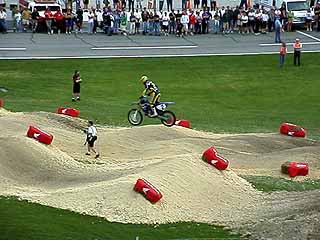 �}�N�O���X