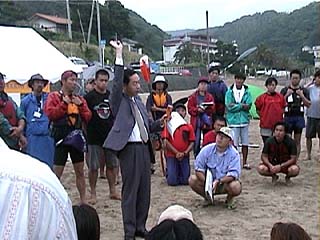 �E���g���}���̕ϐg�|�[�Y�Ɠ��l�̔��ˑ̐�