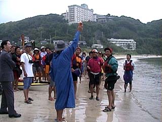 ���c����